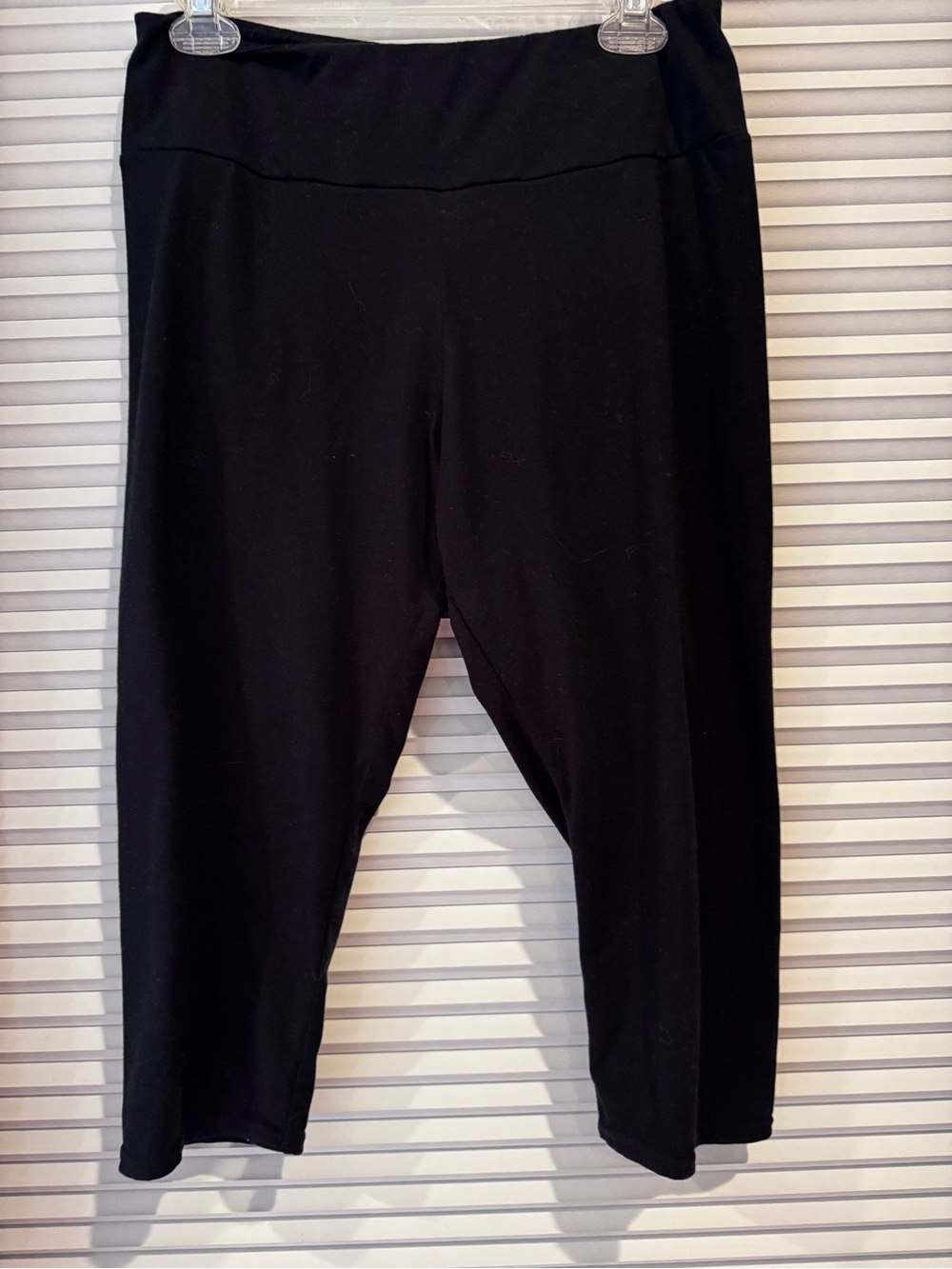 Women's High Rise Cotton Capri Leggings A New Day Black